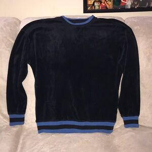 Original use small velour long sleeved shirt black and blue 💕